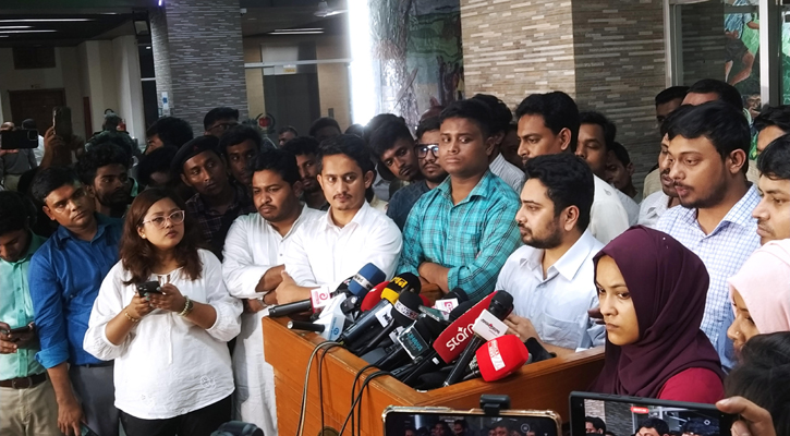শাপলা প্রতীক পেতে আইনি সমস্যা দেখছেন না নাহিদ