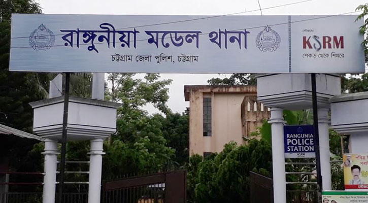 স্বর্ণ-টাকা না পেয়ে দম্পতিকে কোপাল ডাকাতরা