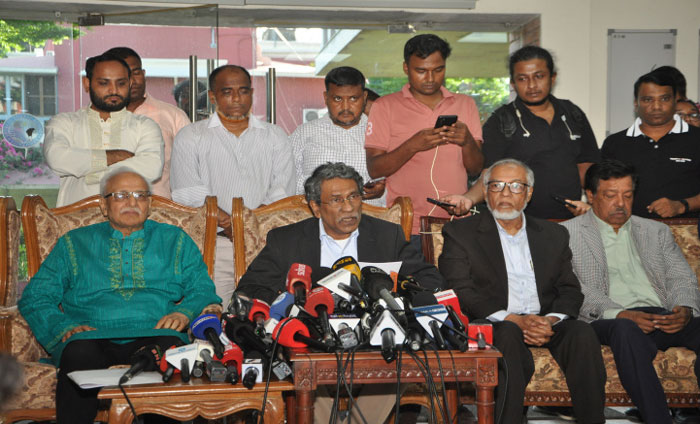 এনসিসির পরিবর্তে নতুন প্রস্তাব, প্রধানমন্ত্রীর মেয়াদকাল নিয়ে ঐকমত্য হয়নি: আলী রীয়াজ