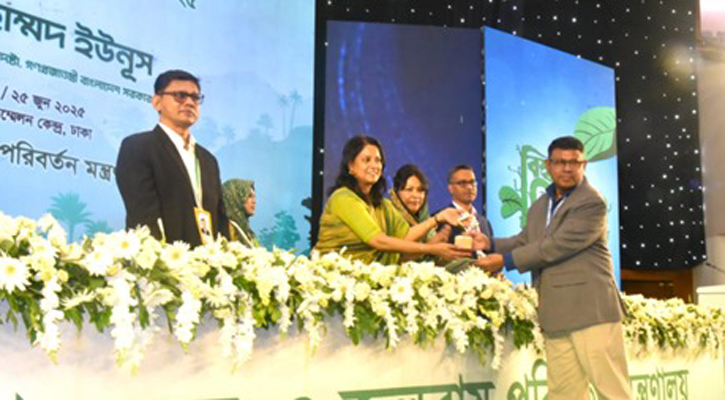 জাতীয় পরিবেশ পদক পেল স্নোটেক্স আউটারওয়্যার 