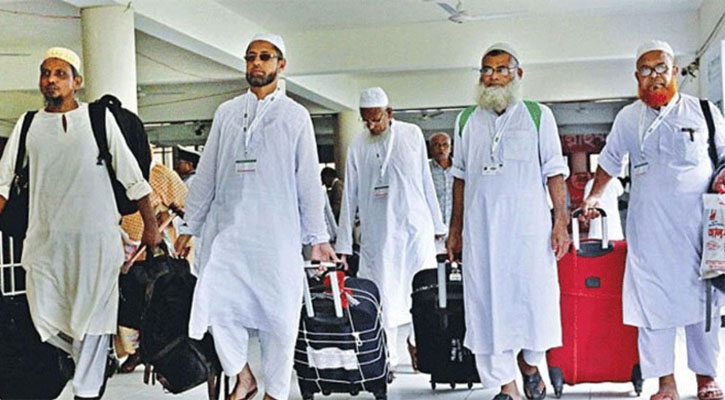 দেশে ফিরেছেন ৫৬৭৪৮ জন হাজি