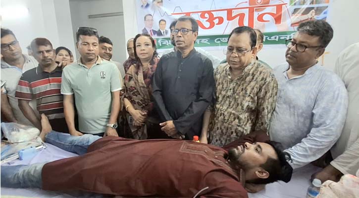 ঝিনাইদহে জুলাই গণঅভ্যুত্থান স্মরণে বিএনপির রক্তদান কর্মসূচি
