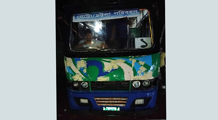 বোয়ালখালীতে চুরি যাওয়া বাস কুমিরায় উদ্ধার 