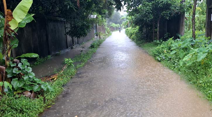 টানা বৃষ্টিতে নোয়াখালীতে ফের জলাবদ্ধতা, বন্যার শঙ্কা