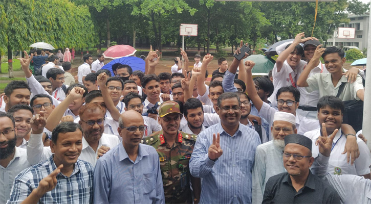 এসএসসি-২০২৫: রেসিডেনসিয়াল মডেল কলেজের সাফল্য 