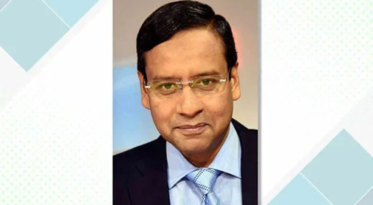 উদ্ভট উটের পিঠে চলেছে স্বদেশ