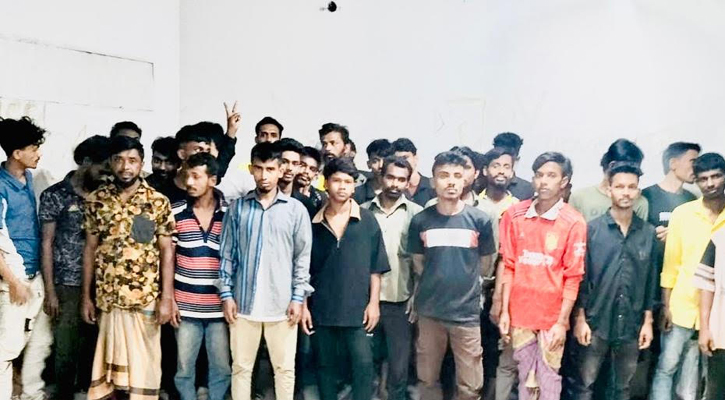 মোহাম্মদপুরে বিশেষ অভিযানে ৩৫ জন গ্রেপ্তার