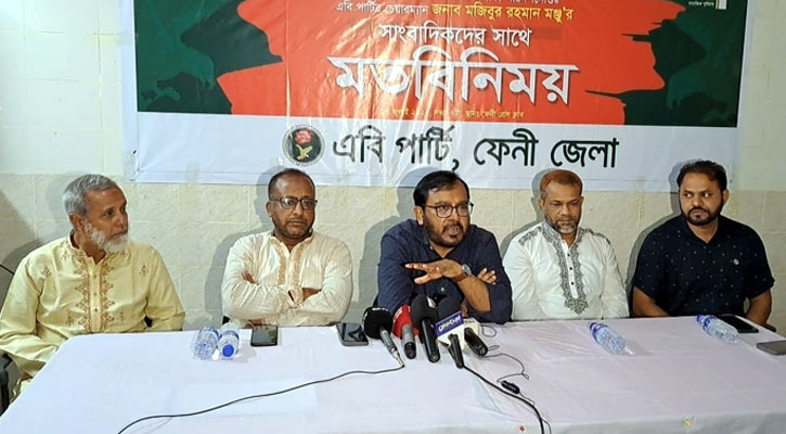 বিএনপি-জামায়াতের কাঁদা ছোড়াছুড়ি বন্ধ করতে হবে: মঞ্জু