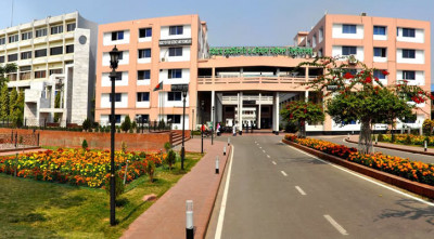 সিভাসুর তিন কর্মকর্তার পদাবনতি