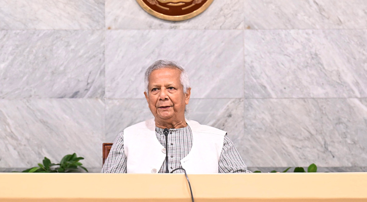 জুলাই শহীদদের স্বপ্নপূরণে ঐক্যবদ্ধ হওয়ার আহ্বান প্রধান উপদেষ্টার