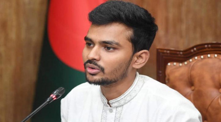 ‘নৌকা’ মার্কাটাকে কোন বিবেচনায় আবার শিডিউলভুক্ত করতে পাঠালেন: আসিফ মাহমুদ
