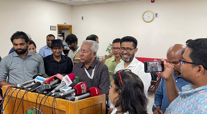 ওয়েবসাইট থেকে সরানো হলেও বিধিমালায় থাকছে নৌকা