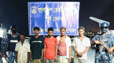 ১৫০ বস্তা সিমেন্টসহ ৫ পাচারকারী আটক 