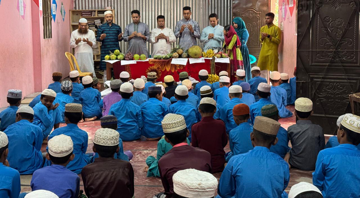 রোটারি ক্লাব অফ চিটাগাং এরিস্টোক্রেট’র ফল উৎসব