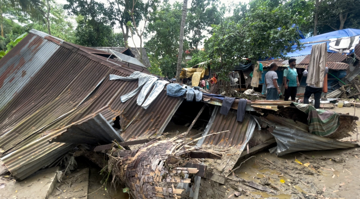 ফেনীতে বন্যায় ক্ষতিগ্রস্ত ৯ শতাধিক ঘর-বসতি