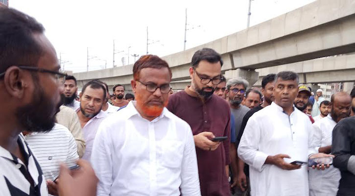 উত্তরায় বিমান বিধ্বস্ত, ঘটনাস্থলে ছুটে গেলেন আমিনুল-জাহাঙ্গীর