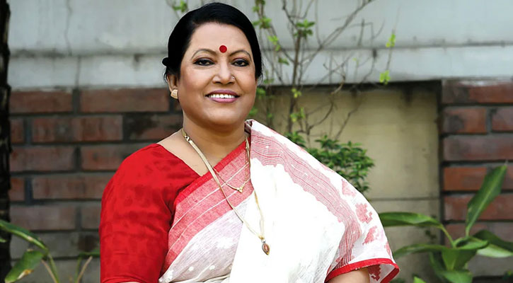 হাসপাতাল থেকে বাড়ি ফিরলেন ফরিদা পারভীন