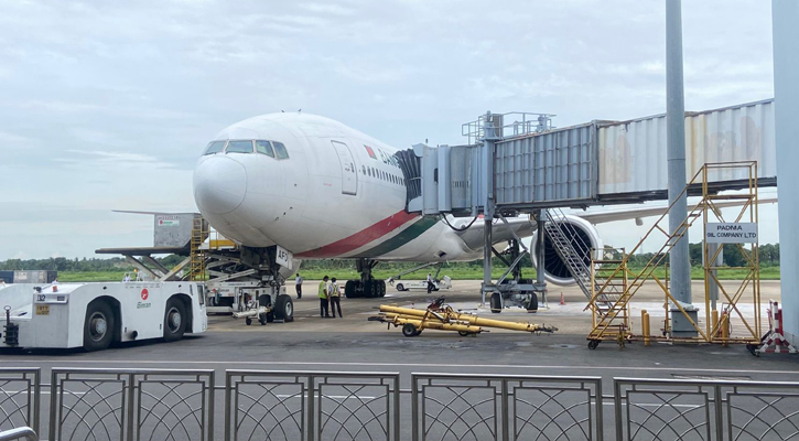 যান্ত্রিক ত্রুটি, ২৮৭ যাত্রী নিয়ে চট্টগ্রামে ফিরলো বিমান