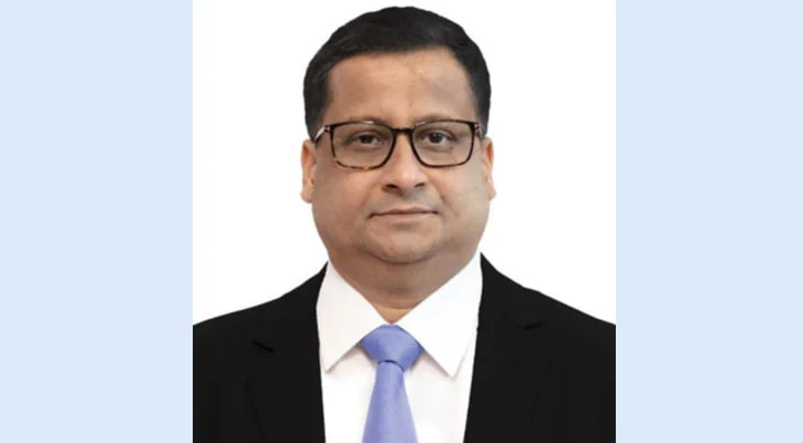 মৃত্যুতে নামহীন, স্মৃতিতে অম্লান