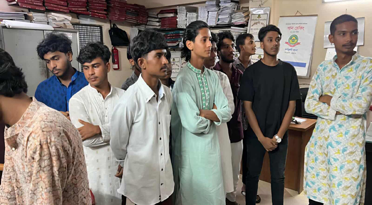 ‘জয় বাংলা’ স্লোগানে টিকটক, ১২ কিশোর আটক
