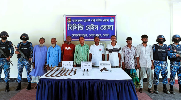 ভোলায় আগ্নেয়াস্ত্রসহ ৮ ডাকাত আটক