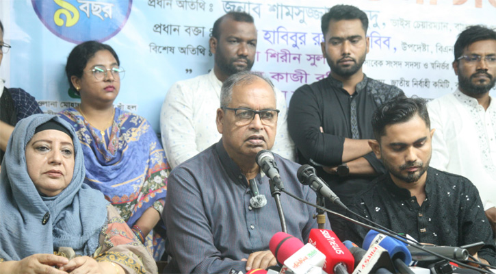 যারা নির্বাচনে বাধা সৃষ্টি করছে, তারা স্বৈরাচারের পক্ষে অবস্থান নিচ্ছেন: দুদু
