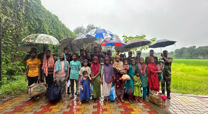 ভারতে আটক ১৫ বাংলাদেশিকে হস্তান্তর