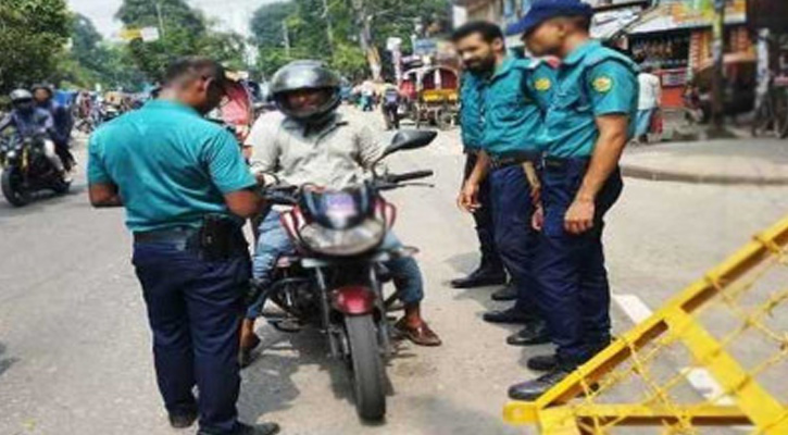 রাজধানীতে ট্রাফিক আইন লঙ্ঘনে ১৯৮৩ মামলা 