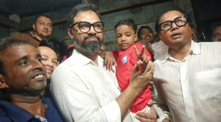 ‘খুদে মেসি’ সোহানের দায়িত্ব নিলেন তারেক রহমান