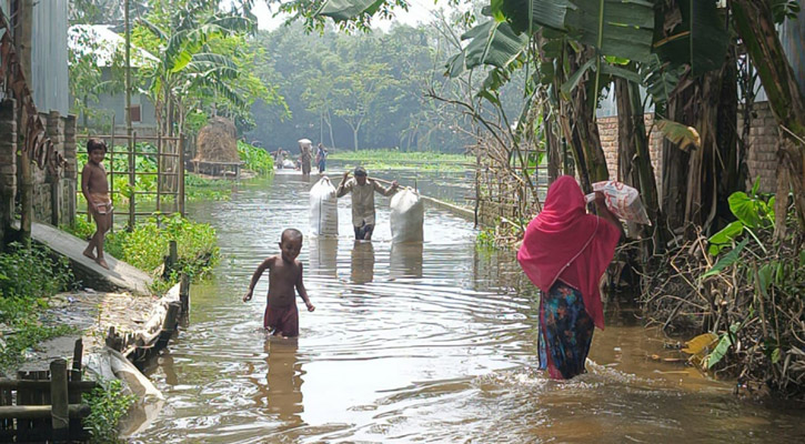 আবার বিপৎসীমার ওপরে তিস্তা, প্লাবিত লালমনিরহাটের নিম্নাঞ্চল 