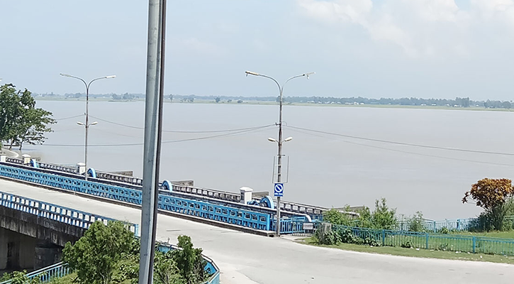 নীলফামারীতে আবারও বিপৎসীমার ওপরে তিস্তার পানি