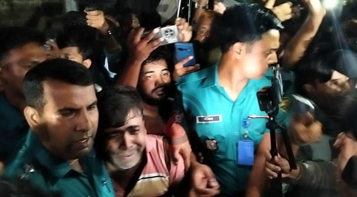 ধানমন্ডি ৩২ নম্বরে আ. লীগ কর্মী সন্দেহে তিনজনকে গণপিটুনি
