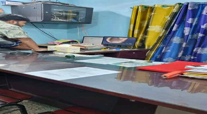 রূপসায় কৃষি ব্যাংকের লকার ভেঙে ১৬ লাখ টাকা লুট