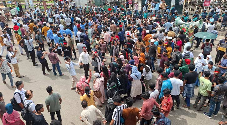 এবার শিক্ষার্থীদের হামলায় শেবাচিমের চিকিৎসকসহ আহত ৩
