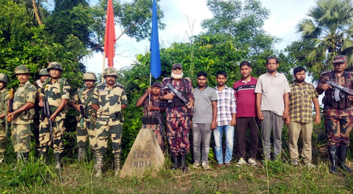কুমিল্লায় ৫ বাংলাদেশিকে ফেরত দিল বিএসএফ