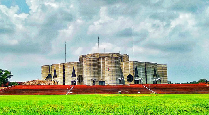 যোগ্যতাভিত্তিক বাছাই: রাষ্ট্র পরিচালনায় আগামীর বড় চ্যালেঞ্জ