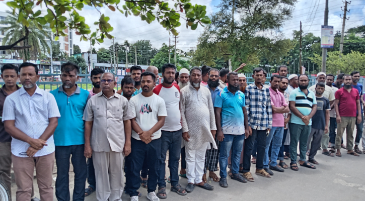 বেসরকারি অ্যাম্বুলেন্স মালিক-শ্রমিকদের ধর্মঘট: বিপাকে শেবাচিম হাসপাতালের রোগীরা