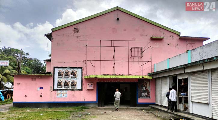 বিলুপ্তির পথে ভোলার সিনেমা হল, চালু আছে একটি