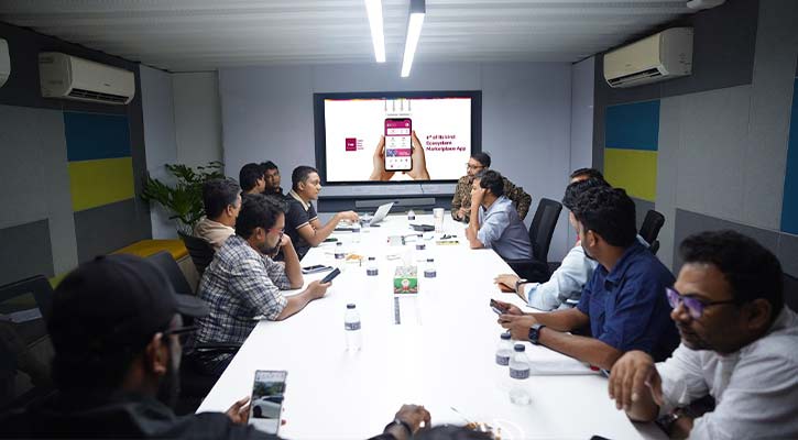এক অ্যাপে ফ্রিল্যান্সিং, স্বাস্থ্যসেবা ও ইন্স্যুরেন্স