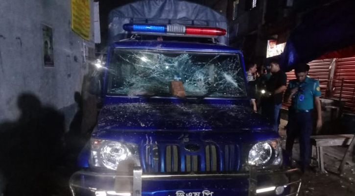 আদাবরে পুলিশের ওপর হামলা, যৌথবাহিনীর অভিযানে গ্রেপ্তার ১০২