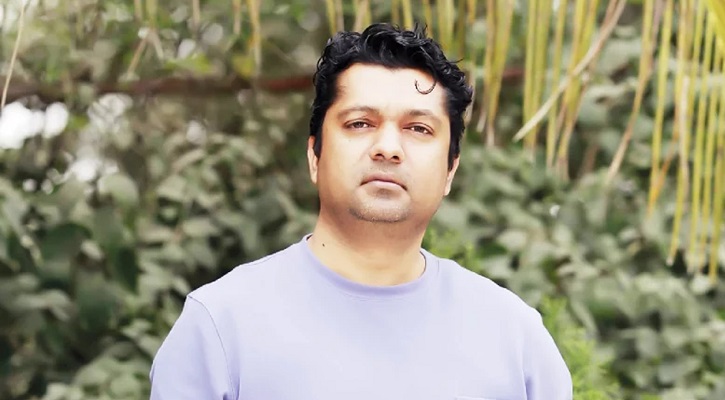 স্ট্যাটাস দিই আর গালি শুনি, অনেকে ভয়ও দেখায়: জয়
