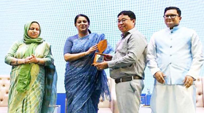 ‘দ্বিজেন শর্মা পরিবেশ পদক’ পেলেন প্রকৌশলী সবুজ চাকমা