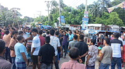 ফরিদপুরে মহাসড়ক অবরোধ, যান চলাচল বন্ধ