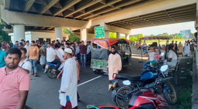 ফের ফরিদপুরে মহাসড়ক অবরোধ, ২১ জেলার সঙ্গে যান চলাচল বন্ধ