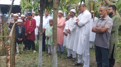 দেশের চাহিদা মিটিয়ে বাড়তি আলু রপ্তানি করা হবে: বাণিজ্য উপদেষ্টা
 