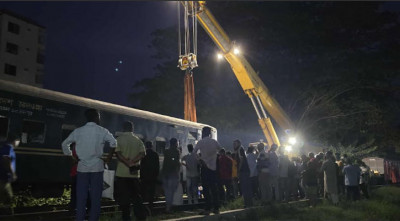 ৪ ঘণ্টা পর বগি উদ্ধার, ডাউন লাইনে ট্রেন চলাচল স্বাভাবিক