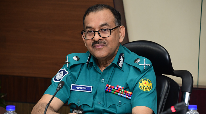 শান্তিপূর্ণভাবে ডাকসু নির্বাচনে ভোট চলছে: ডিএমপি কমিশনার
