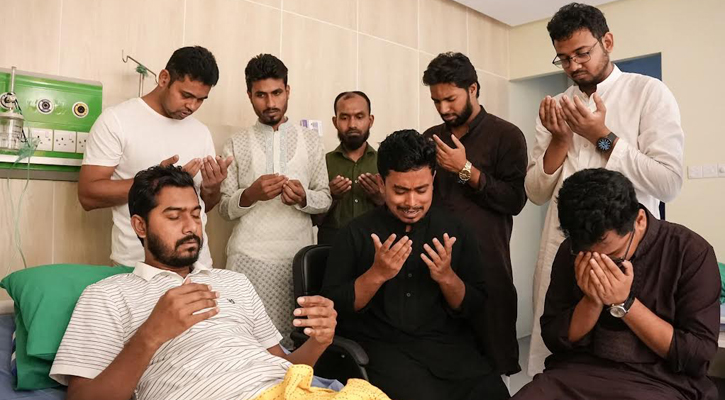 নুরকে দেখতে হাসপাতালে ভিপি সাদিক কায়েম 