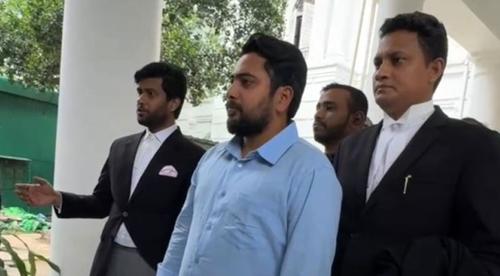 ৪ আগস্ট নতুন সরকার গঠনের জন্য ড. ইউনূসের সঙ্গে আলোচনা হয়, ট্রাইব্যুনালে নাহিদ
