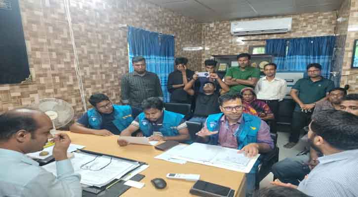 শ্যামনগর উপজেলা স্বাস্থ্য কমপ্লেক্সে দুদকের হানা, ৭ জনের জেল-জরিমানা